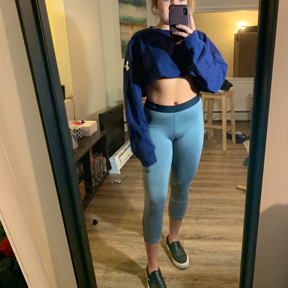 Under Armor Crop Sweatshirt